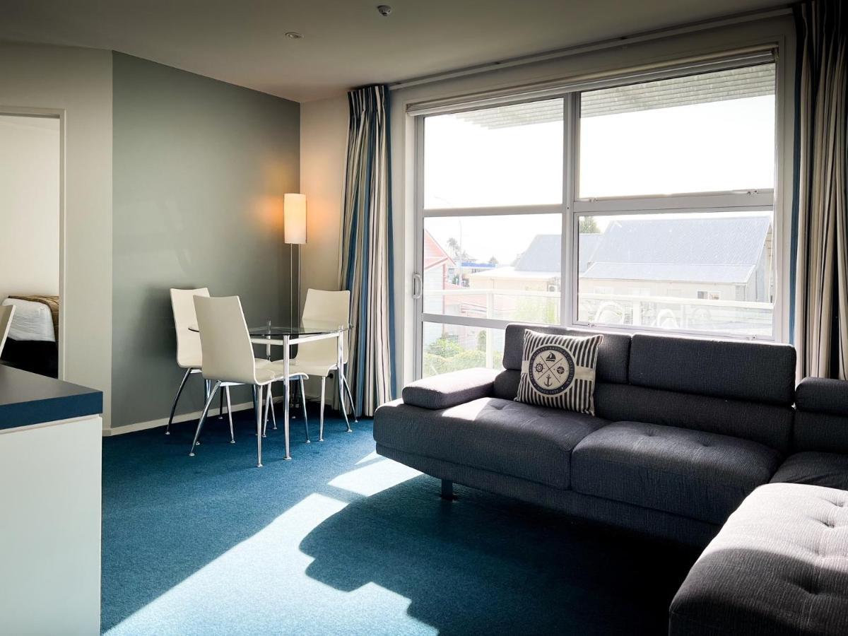 Beaches Nelson Esterno foto A typical apartment