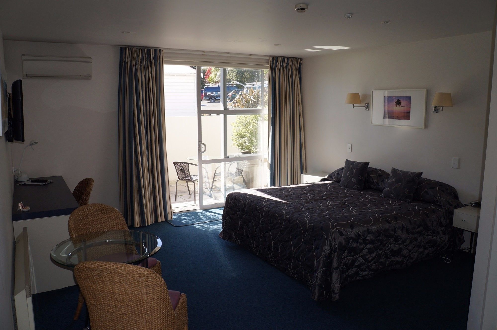 Beaches Nelson Esterno foto A typical motel room in New Zealand